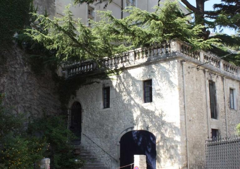 Le Château Renaissance à Donzère - 0