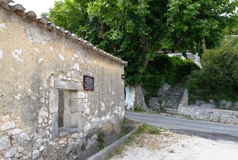 the washhouse à La Garde-Adhémar - 5