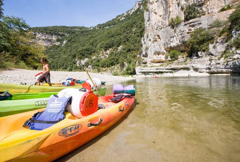 Canoë – Kayak de Vallon à St Martin d’Ardèche – 16 + 16 km / 2 jours avec Loulou Bateaux à Vallon-Pont-d'Arc - 3